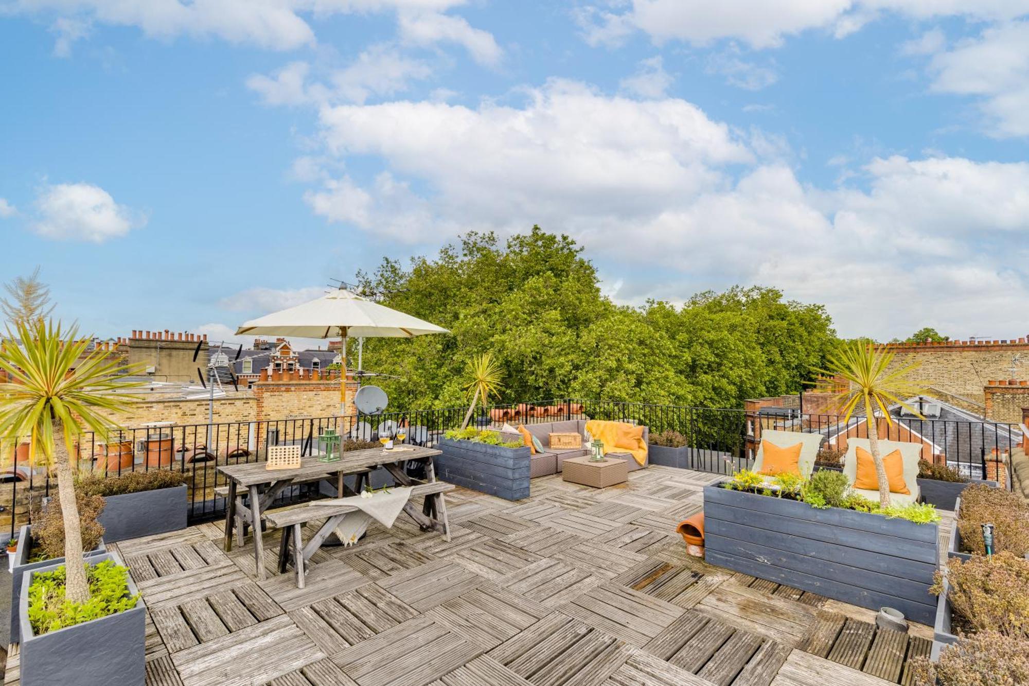 Luana'S Stunning Rooftop London Eksteriør billede